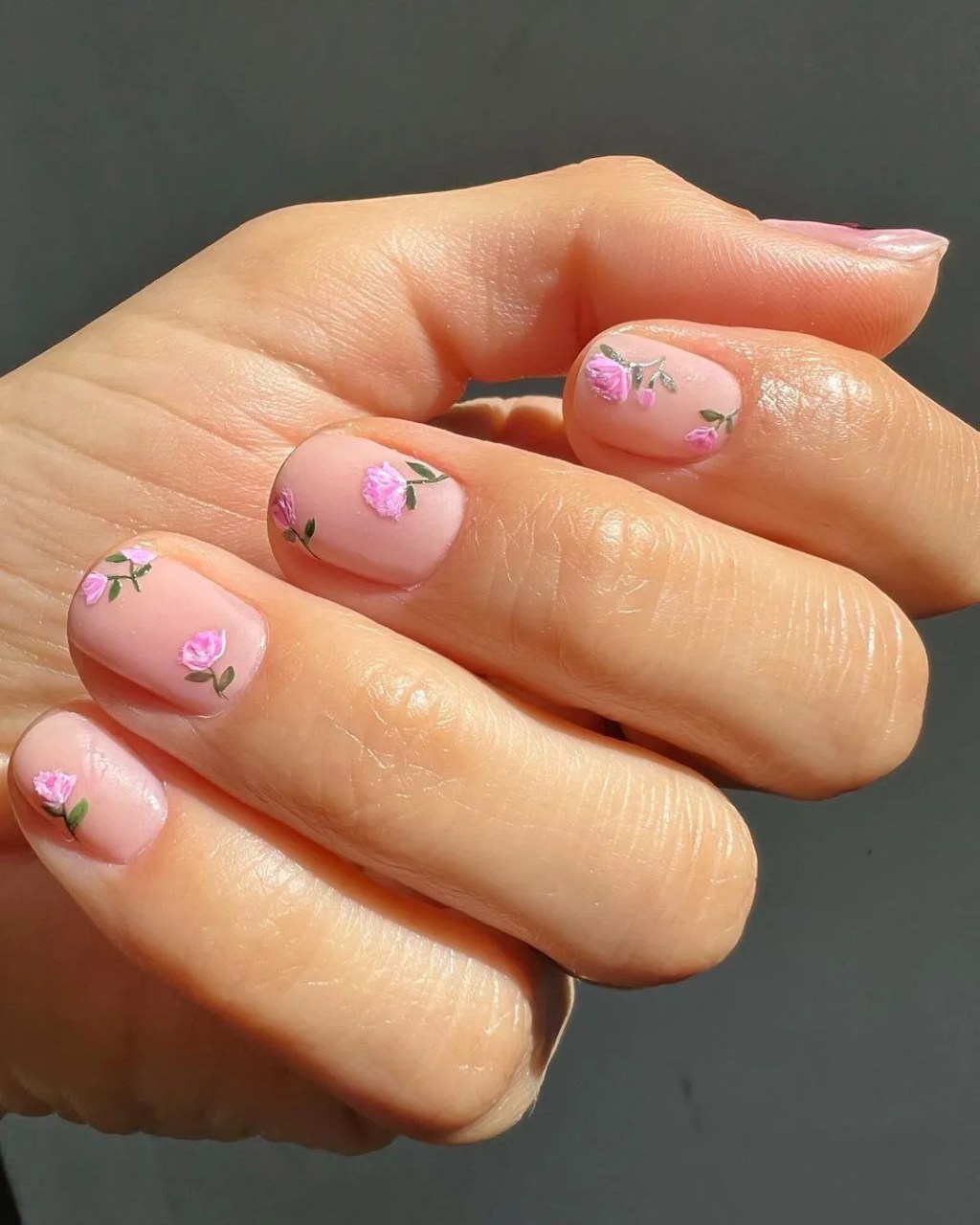 18 Stunning Floral Nail Designs to Try This Spring &&nbsp;Summer